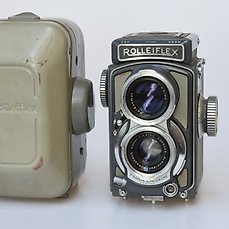 Rollei Rolleiflex 4×4 Grey Twin lens reflex camera (TLR)