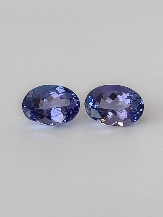 2 pcs Blå, violett Tanzanit - 2.72 ct