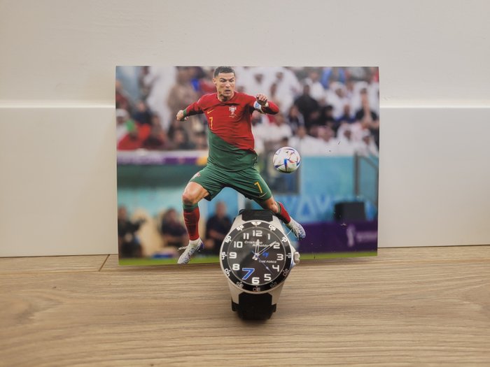 Cristiano Ronaldo - TIME FORCE Cristiano Ronaldo 手錶 + 攝影。 
