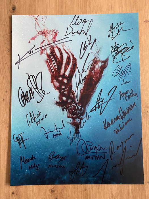 Vikings - Signed by 20 cast Members