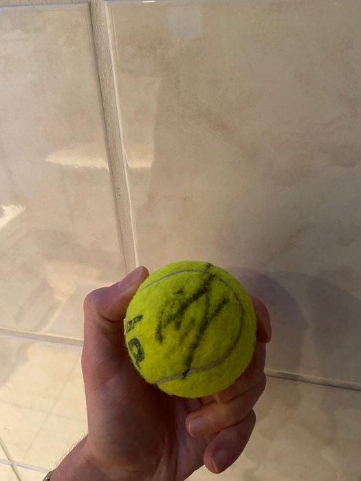 Tennis - Félix Auger-aliassime - 2022 - Tennis ball