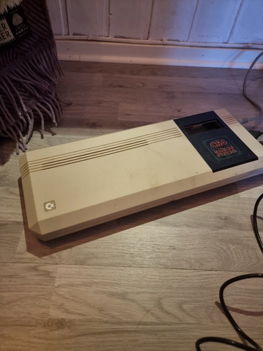 Commodore - C64 GS - Κονσόλα βιντεοπαιχνιδιών (1) - Χωρίς την αρχική του συσκευασία
