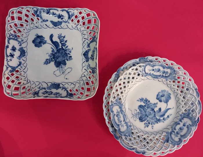 Royal Copenhagen - Service de table (19) - Porcelaine