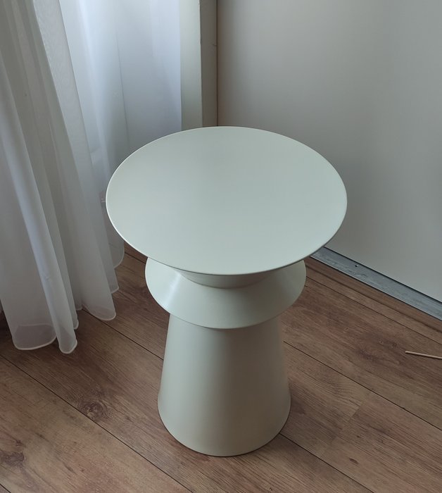 Side table - 鋼