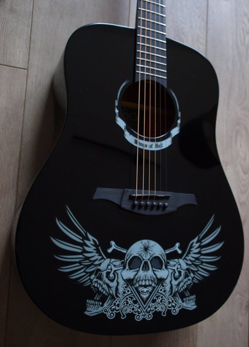 Lag - Tramontane WINGS of Hell Dreadnought Graphic Collection -  - Akoestische gitaar