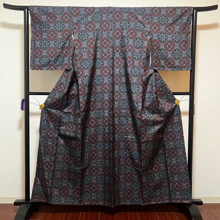 Kimono 大島紬 Oshima Tsumugi, japanischer Ikat - Seide - Japan - Showa/Heisei-Zeit