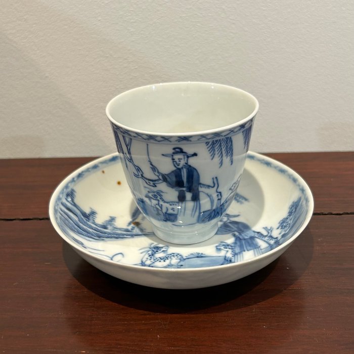 Teeschale (1) - Tasse und Untertasse - Porzellan