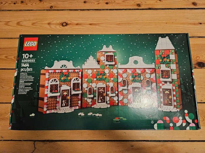 Lego - Employee Gift - 4002023 - 2023 Gingerbread House Christmas Gift