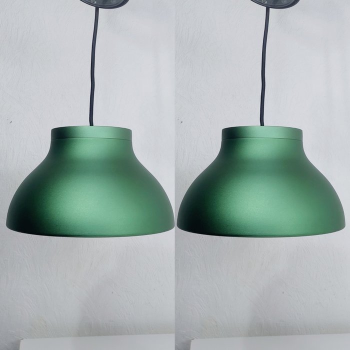 HAY Design Pierre Charpin - Hängande lampa (2) - PC - Liten - Grön - Stål