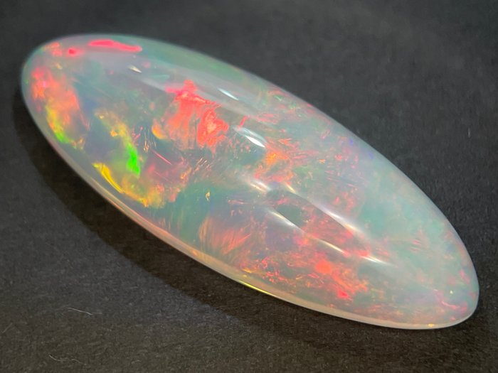 Jeu de couleurs (intense) - Opale cristalline - 10.02 ct