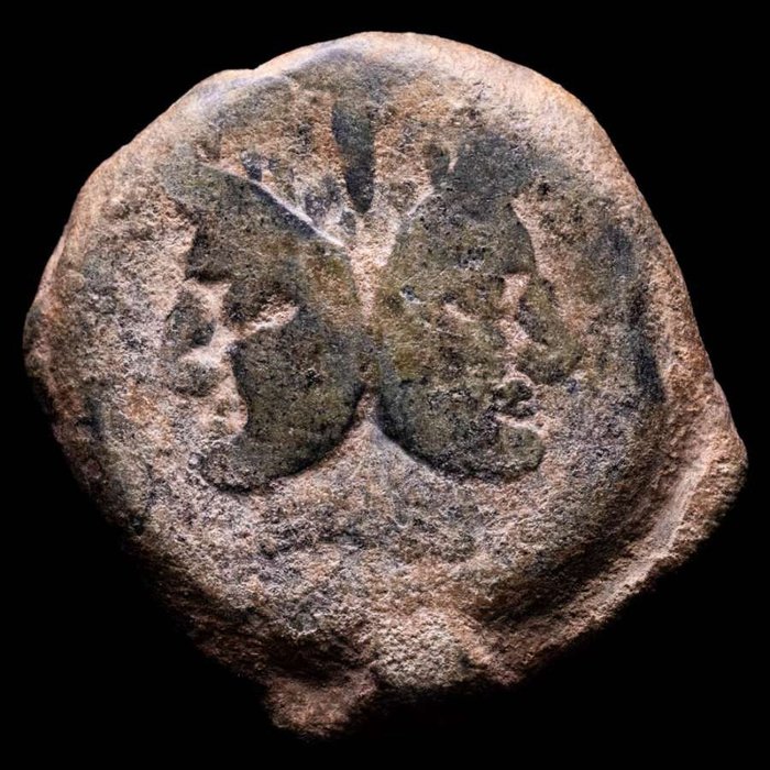 羅馬共和國. Anonymous. As from Rome mint, 206-194 BC.  -  Janus head in obverse.  Prow of galley to right; ROMA below.  (沒有保留價)