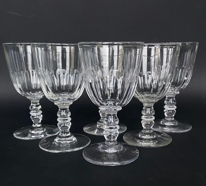 Baccarat - Trinkglas - Prächtige Serie von 6 Wassergläsern – Modell „Médicis“. - Geschliffener Kristall
