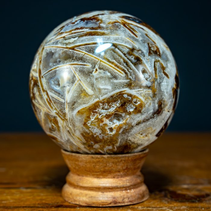 Erittäin harvinainen luonnollinen monivärinen opaali Sphere, Peru- 539.77 g