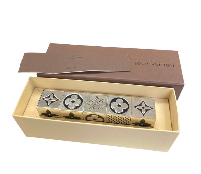 Louis Vuitton - LV CUBE GAME - Fashion accessories set - Catawiki
