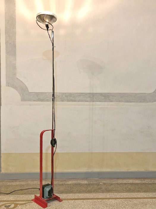Flos Achille Castiglioni, Pier Giacomo Castiglioni - Floor lamp (1) - Toio - Plastic, Steel