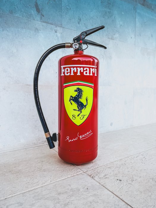 Feuerlöscher mit Ferrari-Motiv - PK Werks - Limited Edition 5/9