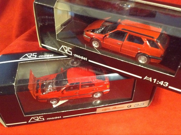 Ars Model - made in Italy 1:43 - Miniatura de carro  (2) -Alfa Romeo 33 Saloon Berlina Stradale road car 1984 + Alfa Romeo 33 Station Wagon Stradale road