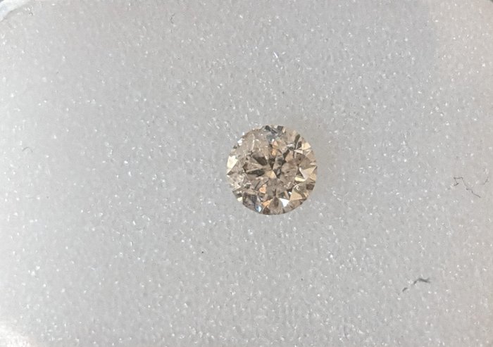 Utan reservationspris - 1 pcs Diamant  (Natural)  - 0.24 ct - Rund - K - I1 - Antwerp International Gemological Laboratories (AIG Israel)