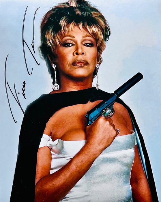 James Bond 007: GoldenEye, 詹姆斯·邦德 - Signed by the legendary Tina Turner (+) - Title Song Performer - with COA