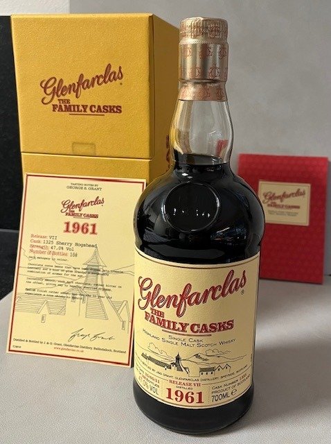 Glenfarclas 1961 50 years old - The Family Casks - Release VII - One of 108 - Original bottling  - b. 2011  - 700 毫升