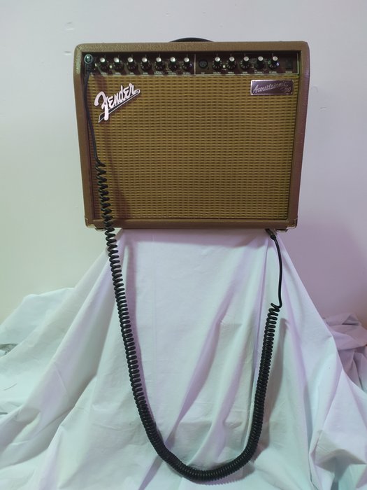 Fender - Numero di oggetti: 3 - Amplificatore per chitarra