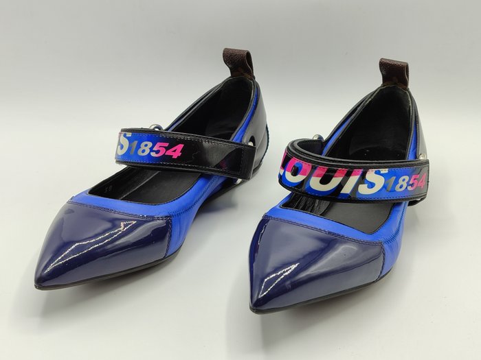 Louis Vuitton - Platta skor - Storlek: Shoes / EU 38