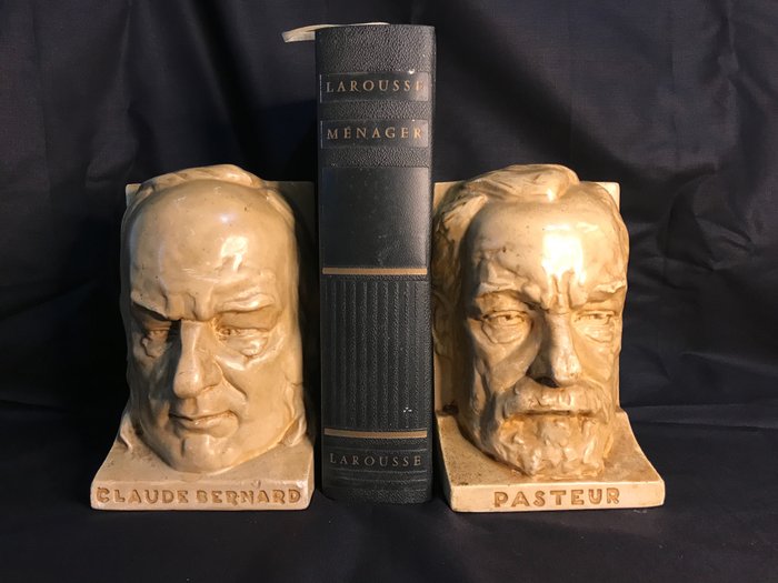 Joanny Durand - Podpórka do książek (2) - Wspaniałe podpórki do książek z twarzami Pasteura i Claude'a Bernardów z podpisami - Tynk woskowany patynowany