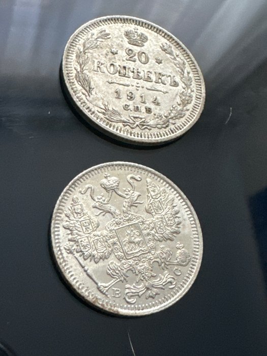 Rusia. Nicholas II (1894-1917). A nice pair (2x) of Imperial Russian silver coins, 1915 15K and 20K 1914  (Sin Precio de Reserva)