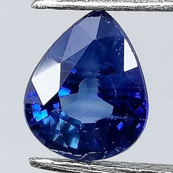 Blauer Saphir - 0.98 ct