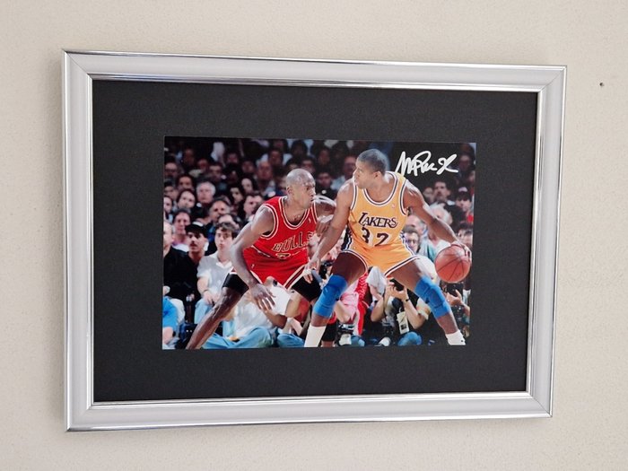 NBA Basketball - Magic Johnson - Photograph 