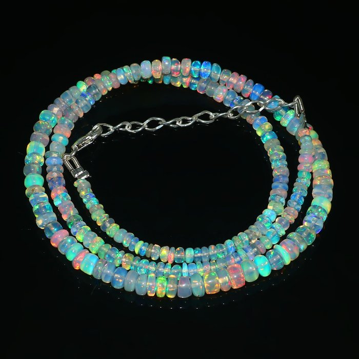 Naturlig opal Vackert naturligt opalhalsband med 925 silverlås Brickor skurna - 3,30 - 5,50 mm 37,10 karat - Bredd: 44 cm- 7.43 g - (211)
