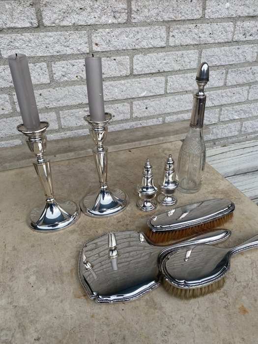 Candleholder - (8) - Silver (2) and silver-plated items (6)