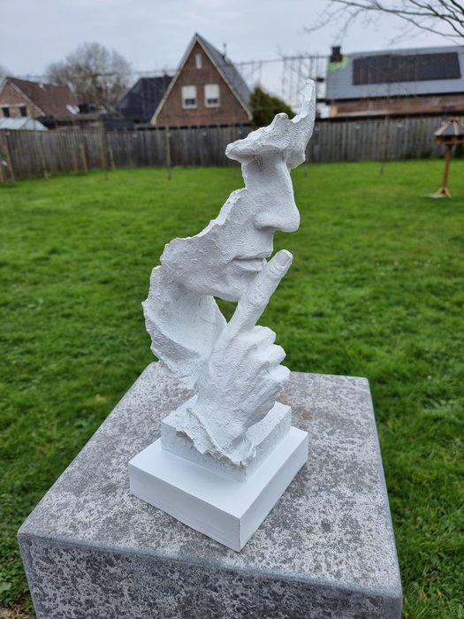 Estatua, Large Abstract Face Silence - 33.5 cm - Resina