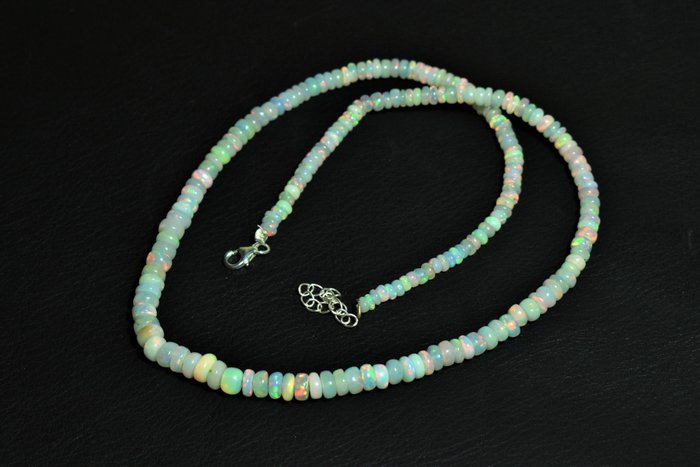 Natürlicher Opal Wunderschöne Halskette aus natürlichem Opal mit Verschluss aus 925er Silber. Scheibenschliff – 3,50 - Breite: 44 cm- 11.1 g - (195)