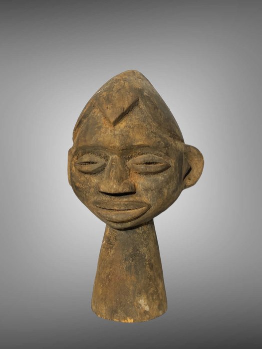 Bamoun fej Kamerunból - ékszertartó vagy bamoun fejdísz - Bamoun - Kamerun  (Nincs minimálár)