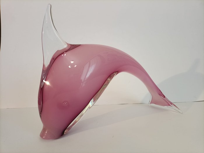 C.A.M. - Moreno Bardella - 雕刻, Delfino rosa in vetro di Murano. - 21 cm - 玻璃 - 1970
