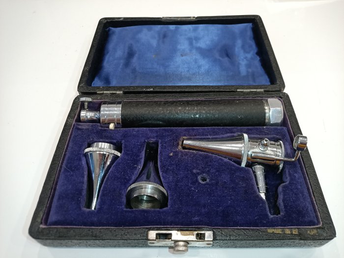 Otoscope / Auriscope - Medizinisches Instrument (5) - Ahorn