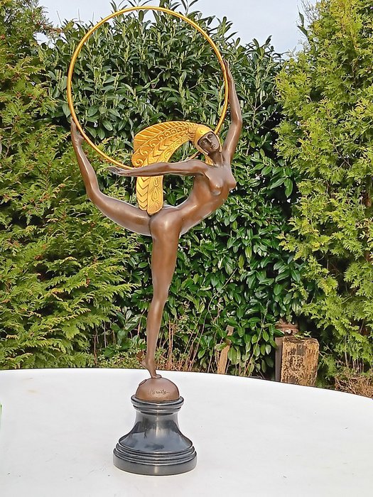 morante - sculptuur, las vegas hoepel danseres - 71 cm - brons metaal
