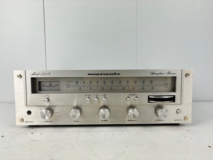 Marantz - Model 2218 - Receiver stereo în stare solidă