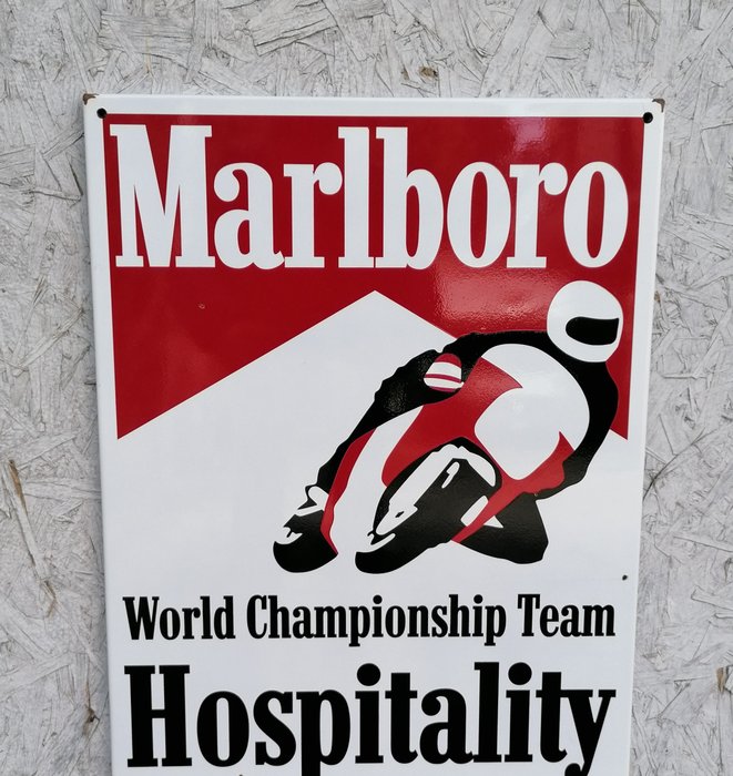 Marlboro - Sign - Iron