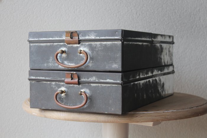 Lips - 棺材 (2) - 两个原装银行金库抽屉，银行金库，保险箱，保险箱抽屉 - 粗锌, 黄铜