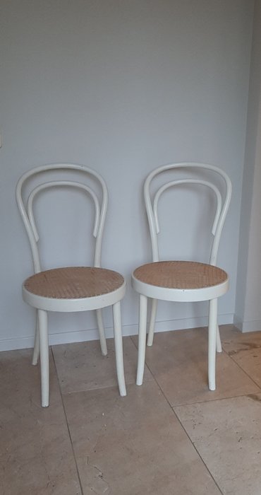 Thonet Stijl - 椅 (2) - 山毛櫸木 - 奶油色/白色。