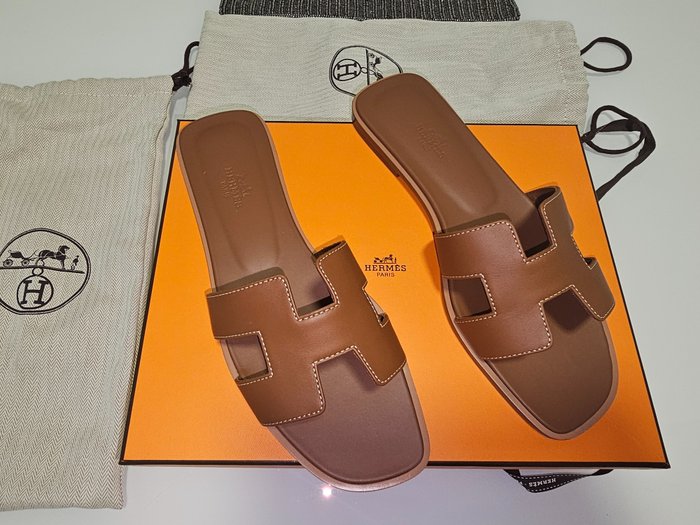 Hermès - Platte sandalen - Maat: Shoes / EU 39