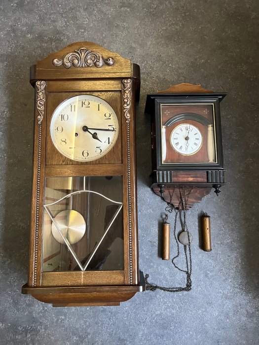 Wall clock - Box regulator clock - Wood - 1900-1910