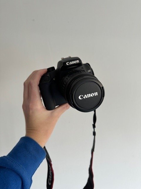 Canon EOS 1000D + EF-S 18-55 數位相機