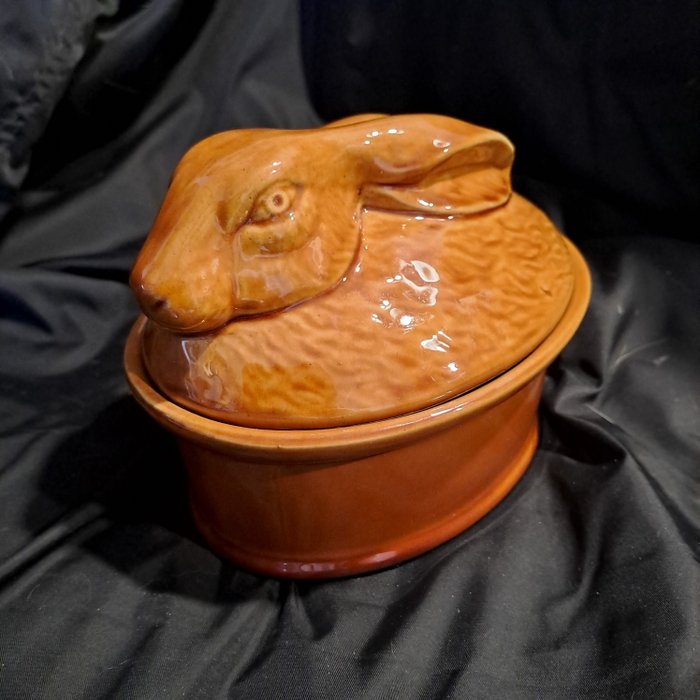 Kitchen container - Superb and rare earthenware - Very rare Rabbit - Very rare Rabbit - signed GEO -