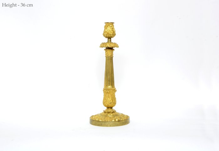 A large (h.36 cm) candlestick - NO RESERVE PRICE - 燭台 - 青銅鎏金（ormolu）