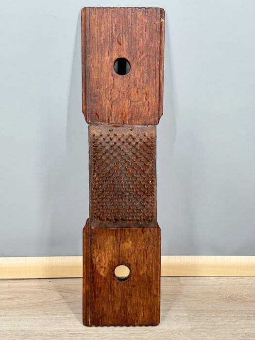 Authentieke gedateerde 1853 antieke vlas hekel - Instrumente de lucru (1)