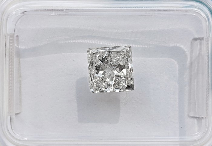 鑽石 - 0.95 ct - 枕形 - E(近乎完全無色) - SI2