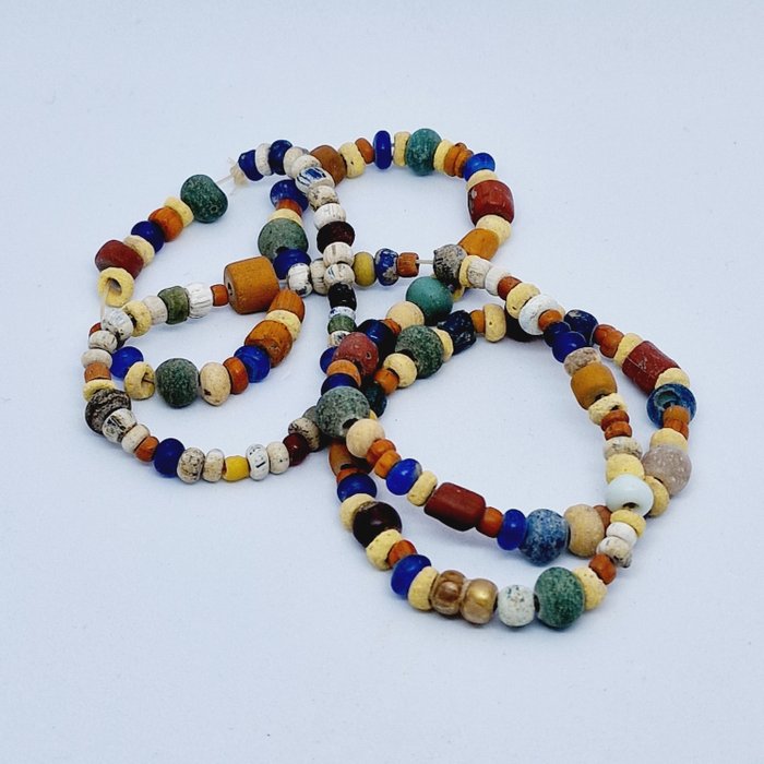 États Pyu Verre archaïque Perles de collier multicolores - 46 cm